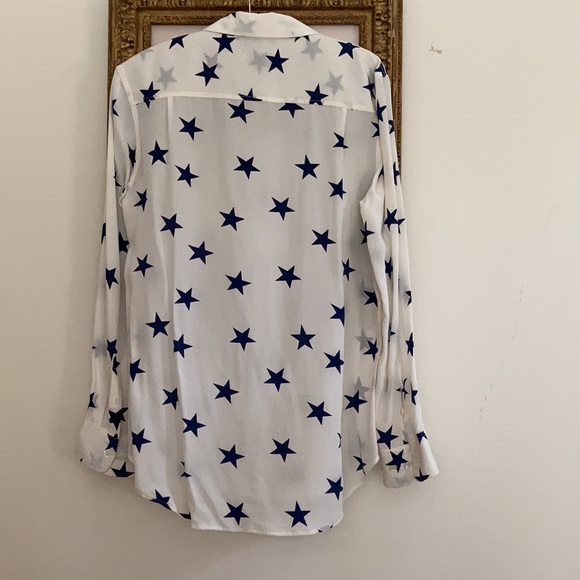 Equipment 100% silk short/blouse size m Navy blue stars on off white background - Picture 5 of 5